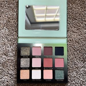 Violet Voss Olive You Forever Palette